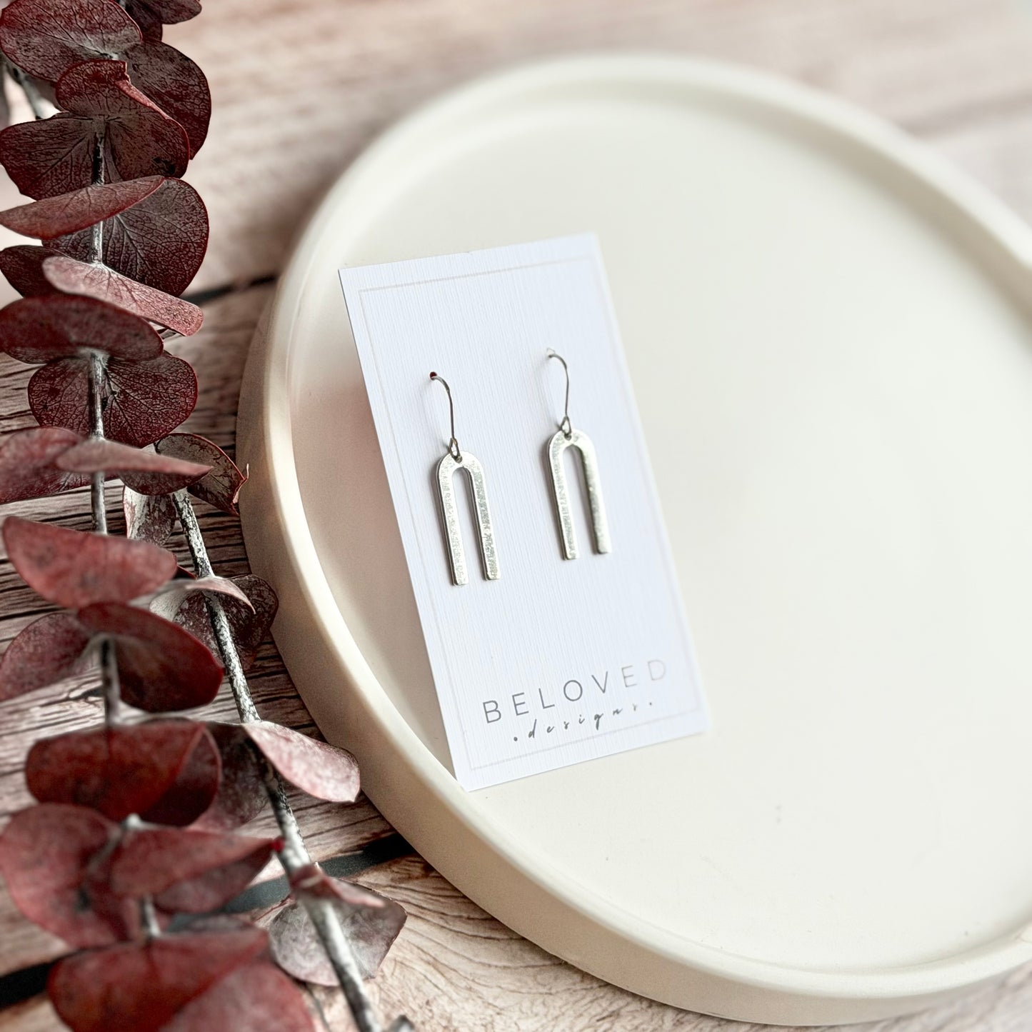 Brushed Arch Bar Earrings | Rhodium