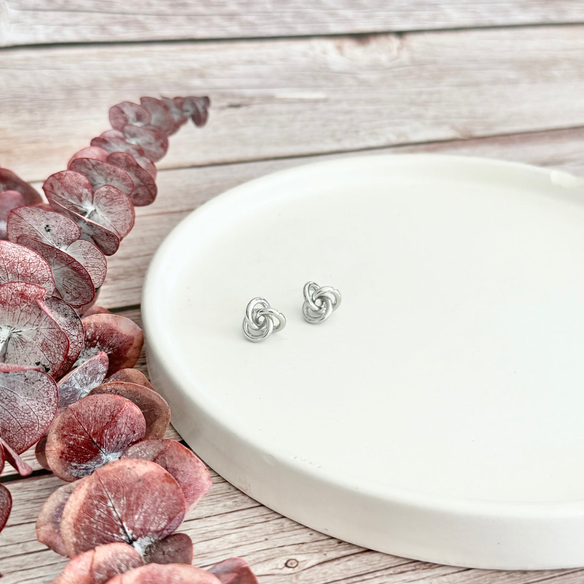 Love Knot Stud Earrings | Rhodium Large
