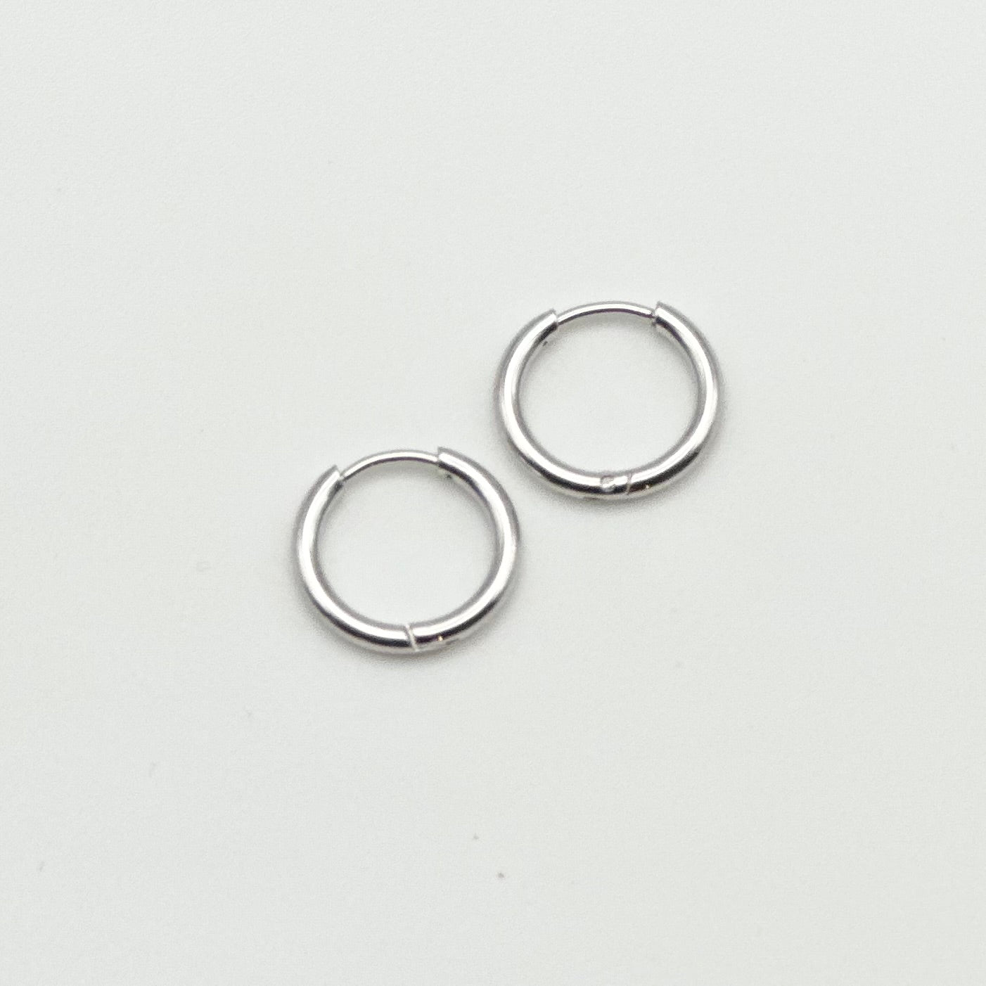 Classic Huggies | Rhodium