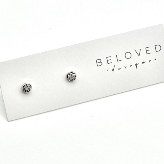 Hammered Disc Stud Earrings | Rhodium