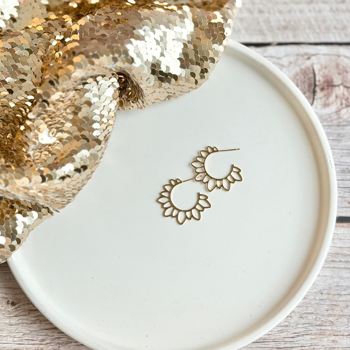 Flower Hoop Earrings | Gold