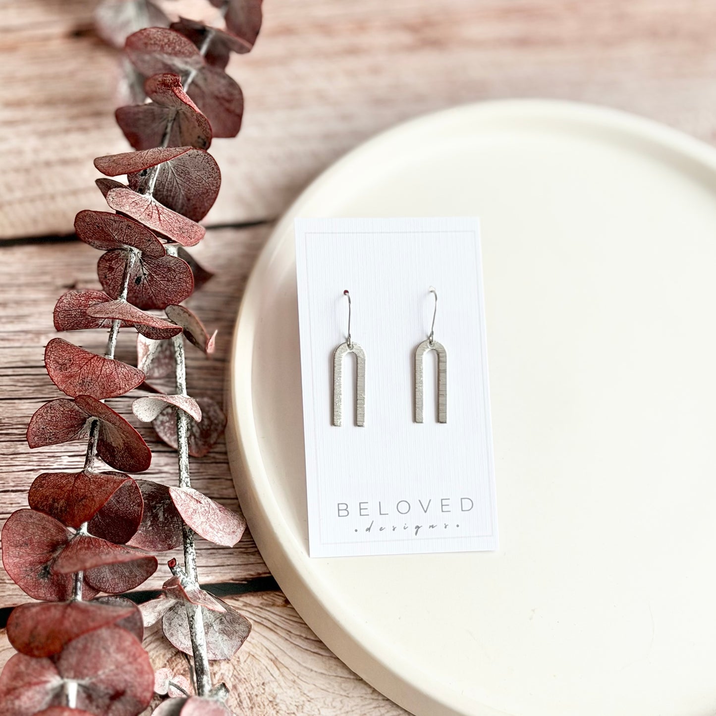 Brushed Arch Bar Earrings | Rhodium