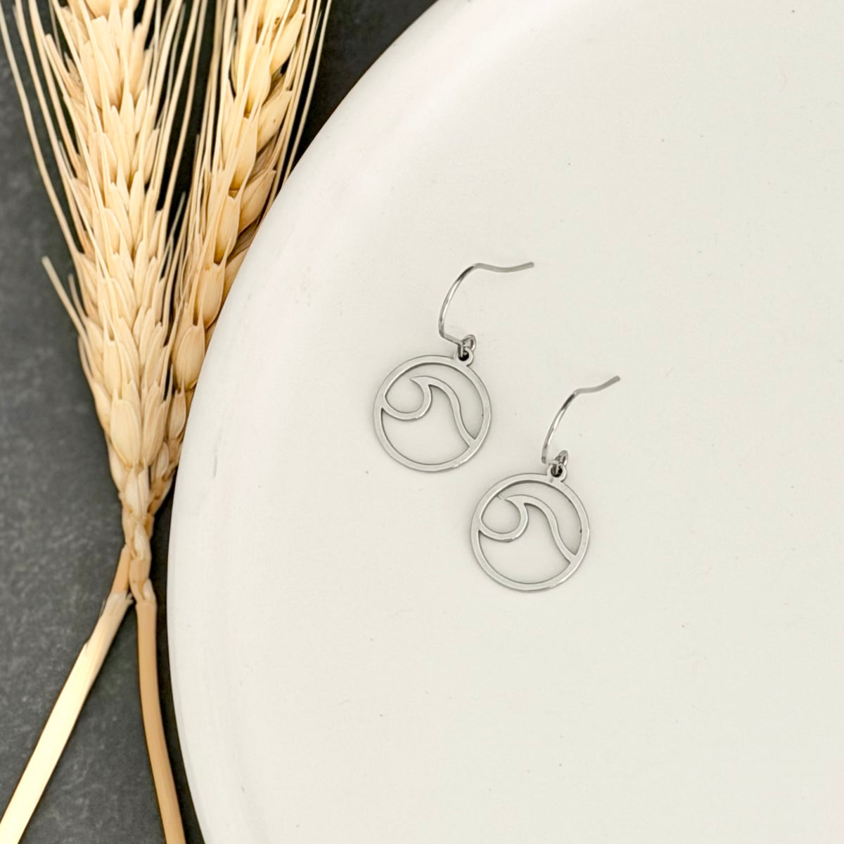 Wave Earrings | Small Rhodium