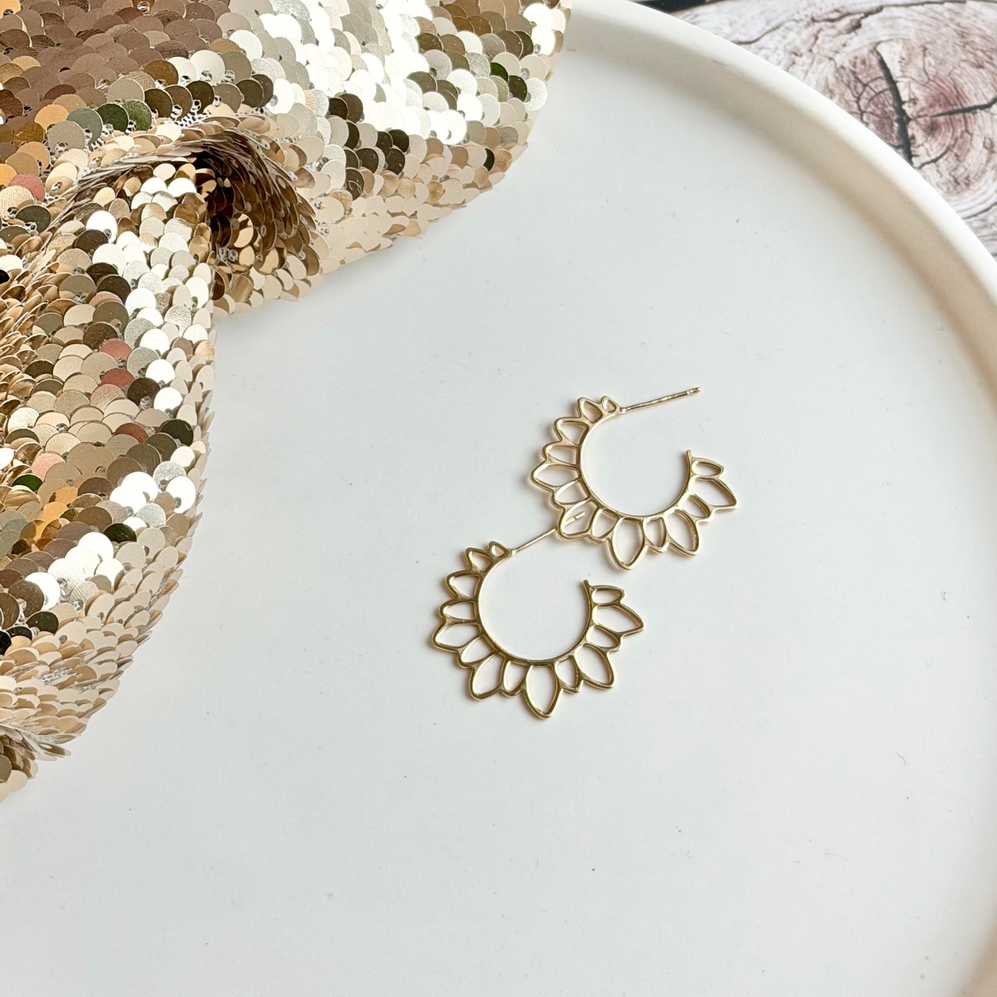 Flower Hoop Earrings | Gold