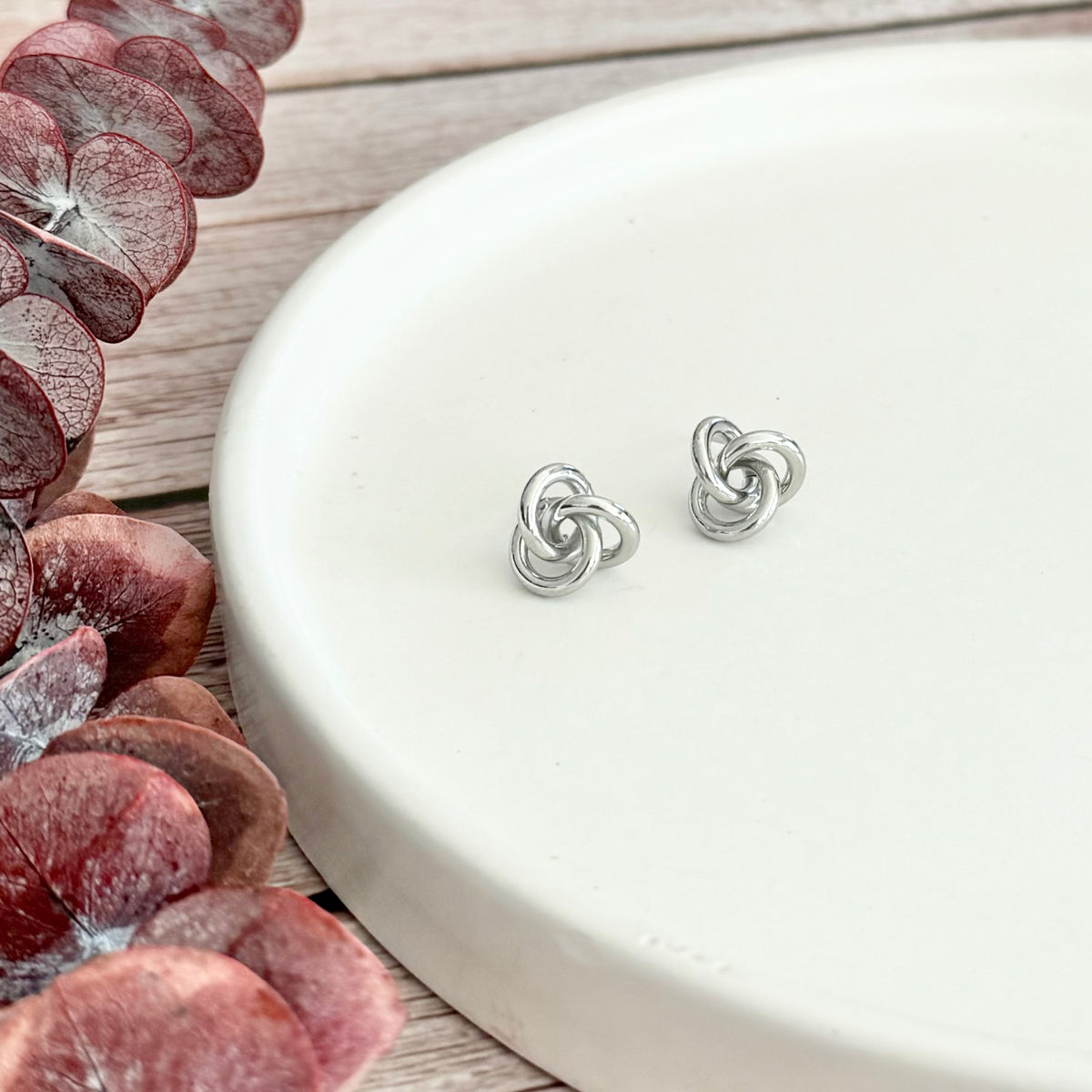 Love Knot Stud Earrings | Rhodium Large