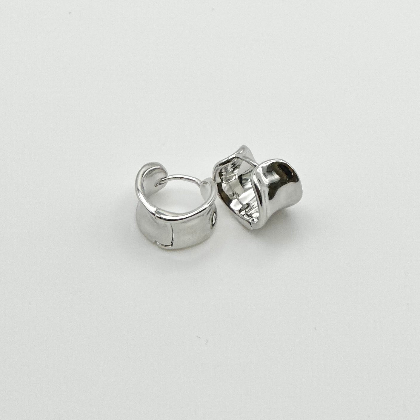 Hammered Huggies | Rhodium