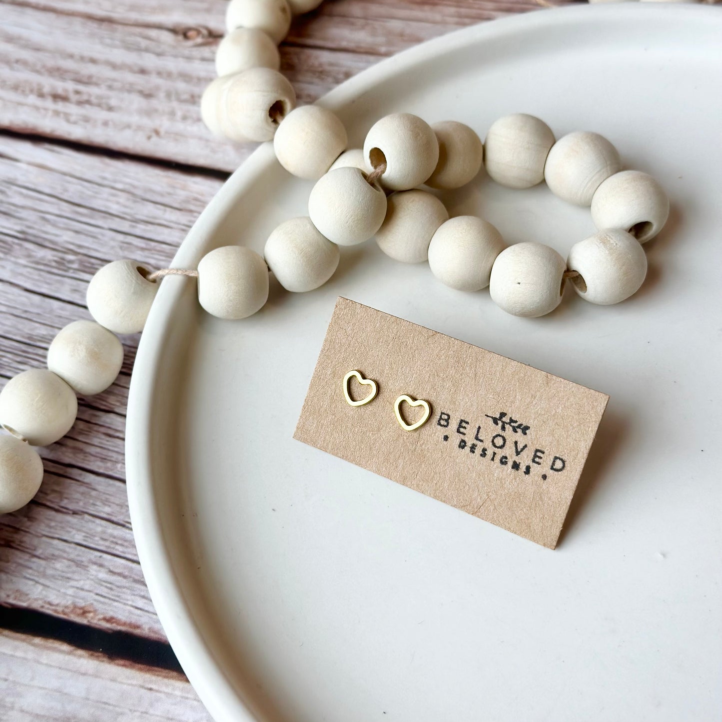 Open Heart Stud Earrings | Gold