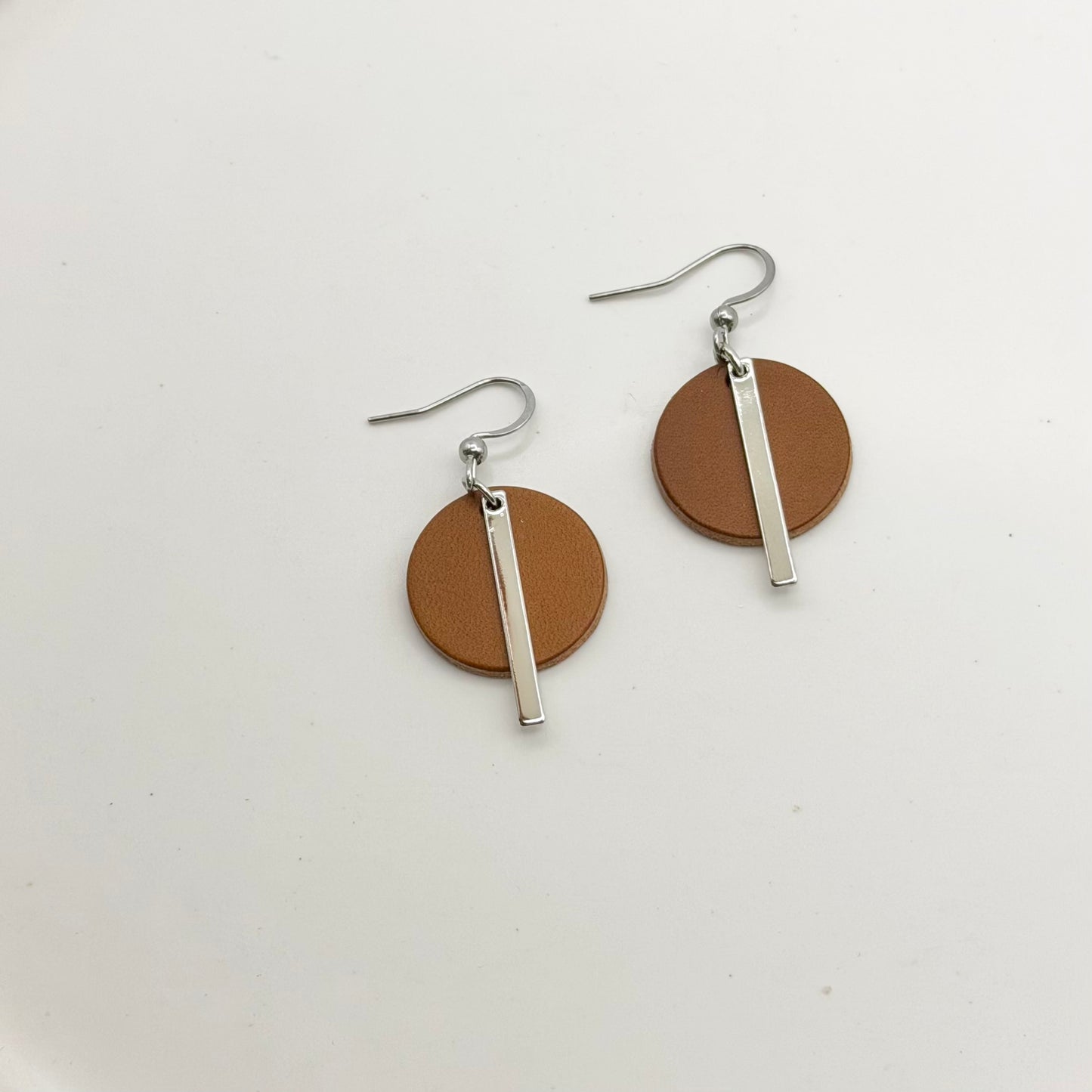 Leather Circle + Rhodium Bar Earrings | Cognac
