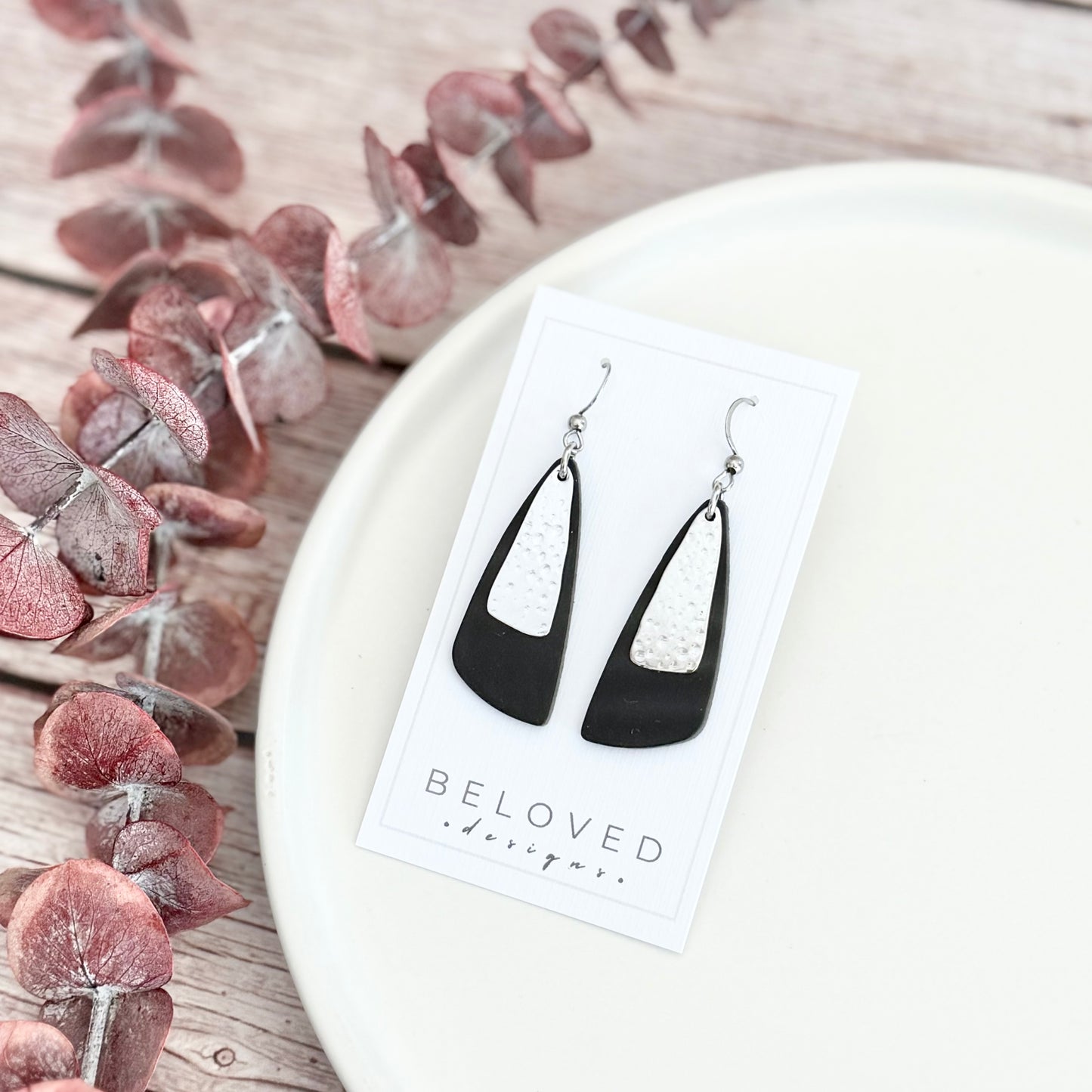 Leather Drop Leaf + Hammered Rhodium Earrings | Black