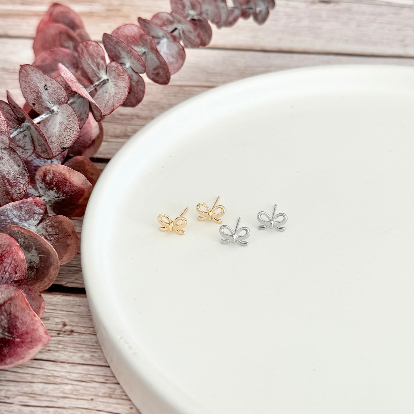 Bow Stud Earrings | Rhodium