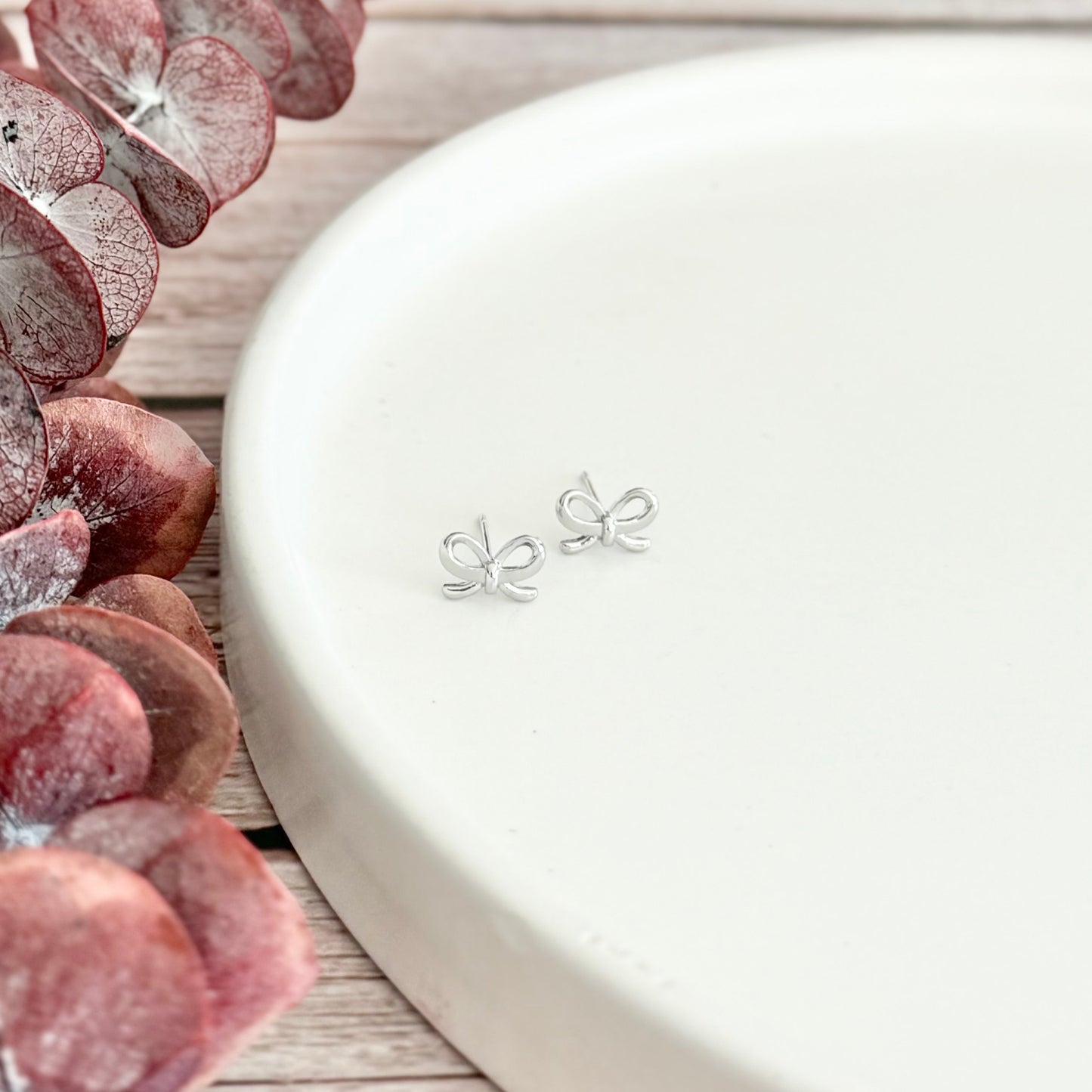 Bow Stud Earrings | Rhodium